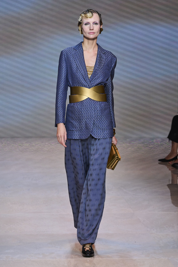 مجموعة Giorgio Armani لربيع وصيف 2024