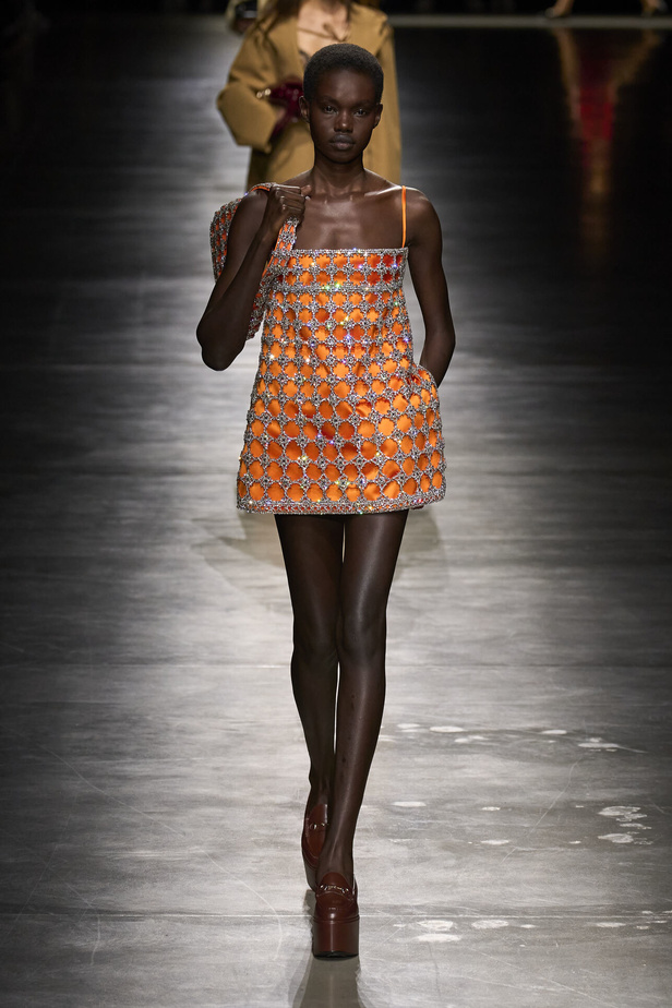 "غوتشي" تحيي لوناً جديداً وإنطلاقة جديدة في ميلان تسحر الألباب