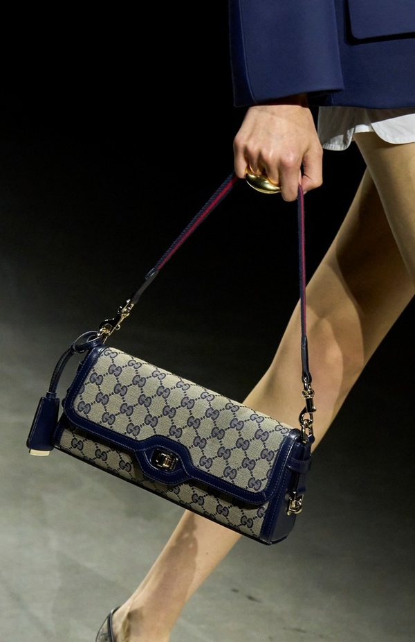 "غوتشي" تحيي لوناً جديداً وإنطلاقة جديدة في ميلان تسحر الألباب