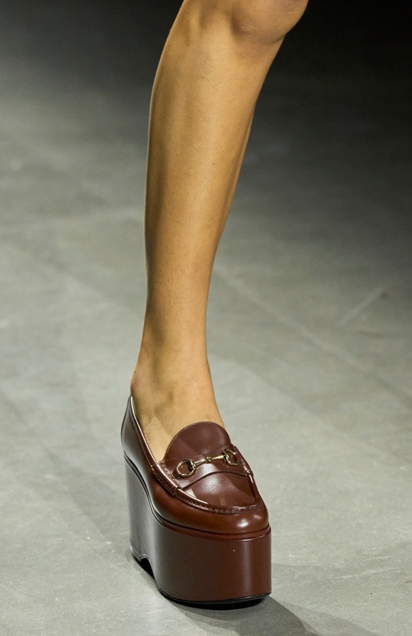 "غوتشي" تحيي لوناً جديداً وإنطلاقة جديدة في ميلان تسحر الألباب