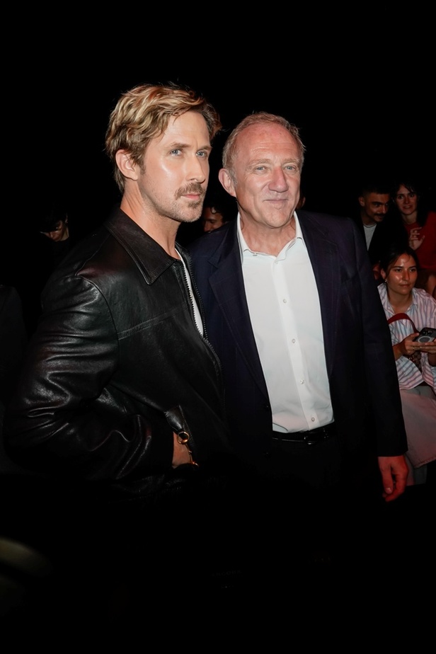 نجوم الصف الأول في عرض دار GUCCI