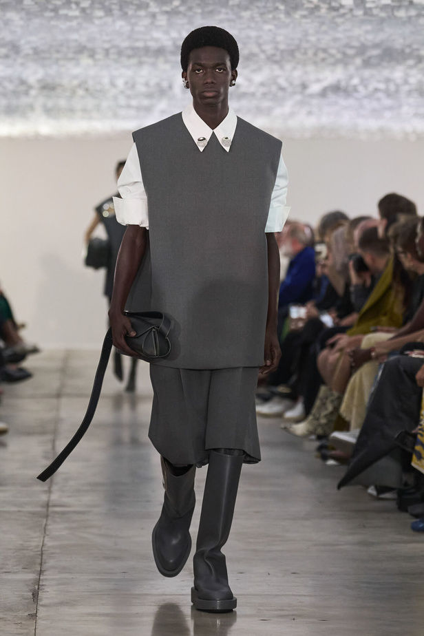 بساطة ودقة عالية في مجموعة Jil Sander لربيع وصيف 2024