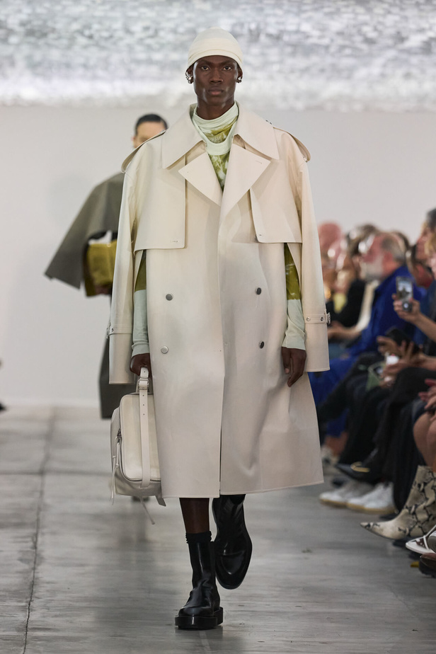 بساطة ودقة عالية في مجموعة Jil Sander لربيع وصيف 2024