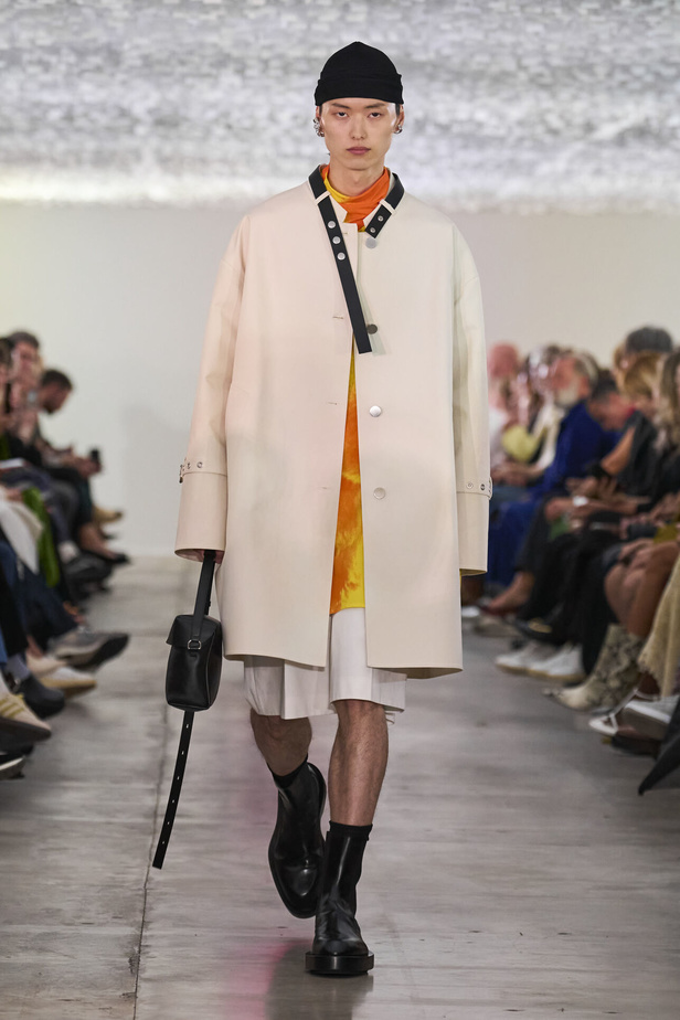 بساطة ودقة عالية في مجموعة Jil Sander لربيع وصيف 2024