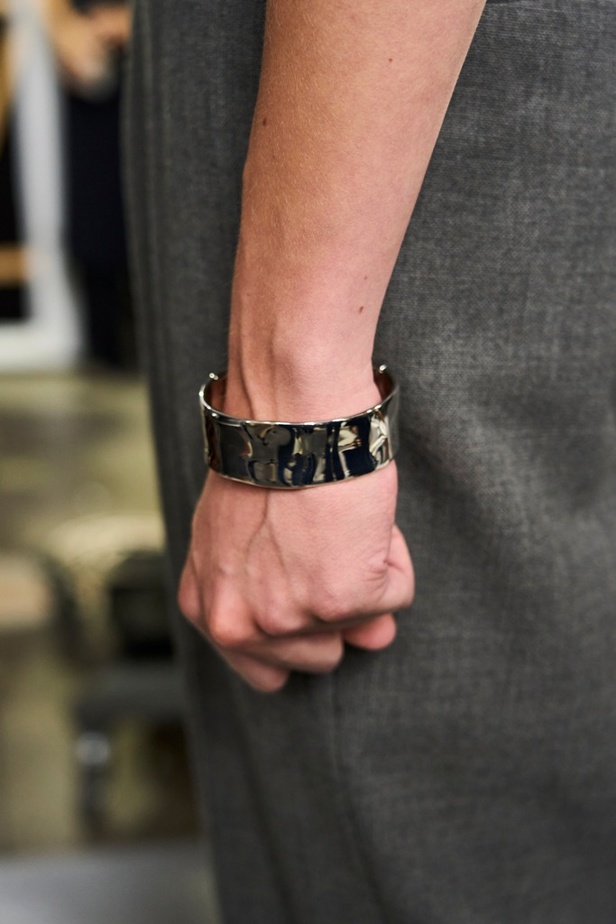 بساطة ودقة عالية في مجموعة Jil Sander لربيع وصيف 2024