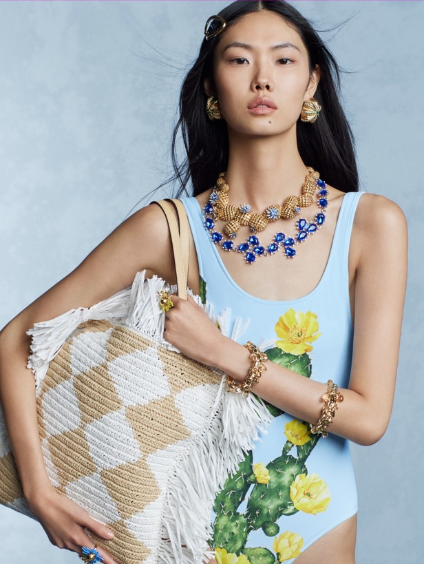 مجموعة Oscar de la Renta لربيع وصيف 2024