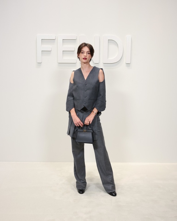 نجوم الصف الأول في عرض دار فندي لربيع وصيف 2024