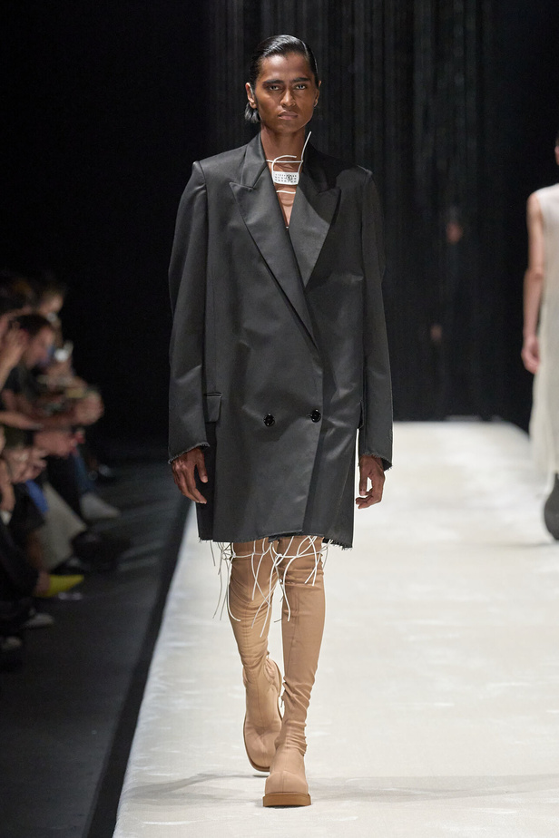 مجموعة MM6 Maison Margiela لربيع وصيف 2024