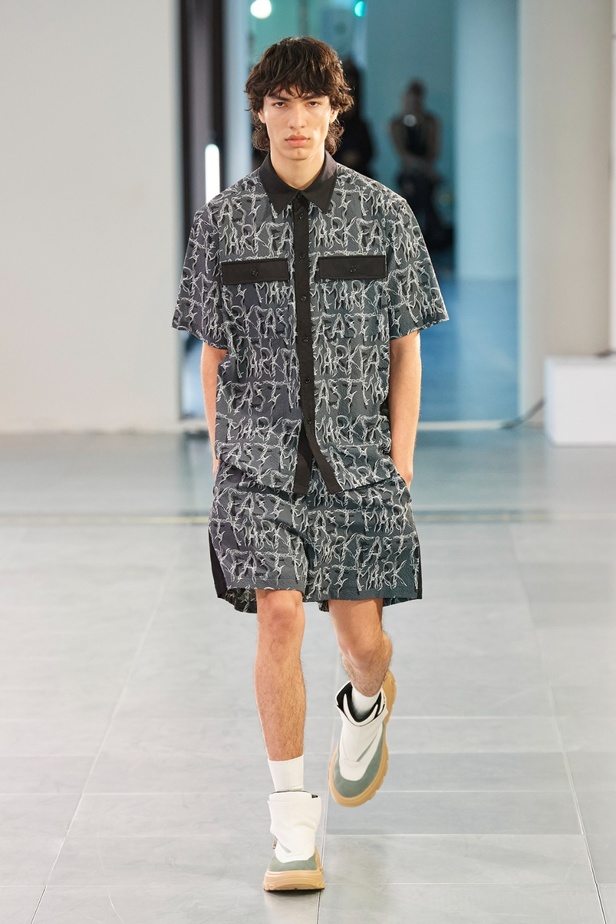 مجموعة Mark Fast لربيع وصيف 2024