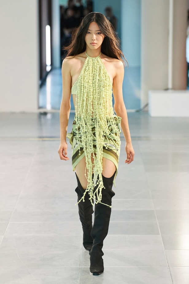 مجموعة Mark Fast لربيع وصيف 2024