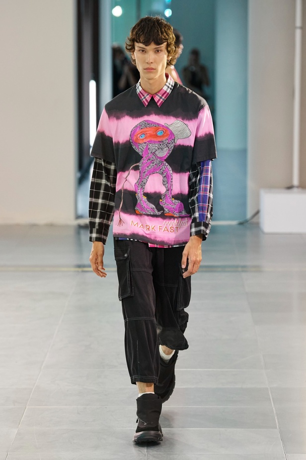 مجموعة Mark Fast لربيع وصيف 2024