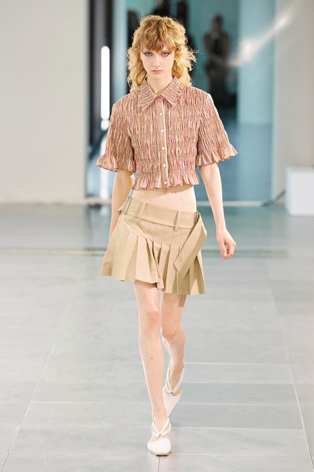 مجموعة Mark Fast لربيع وصيف 2024