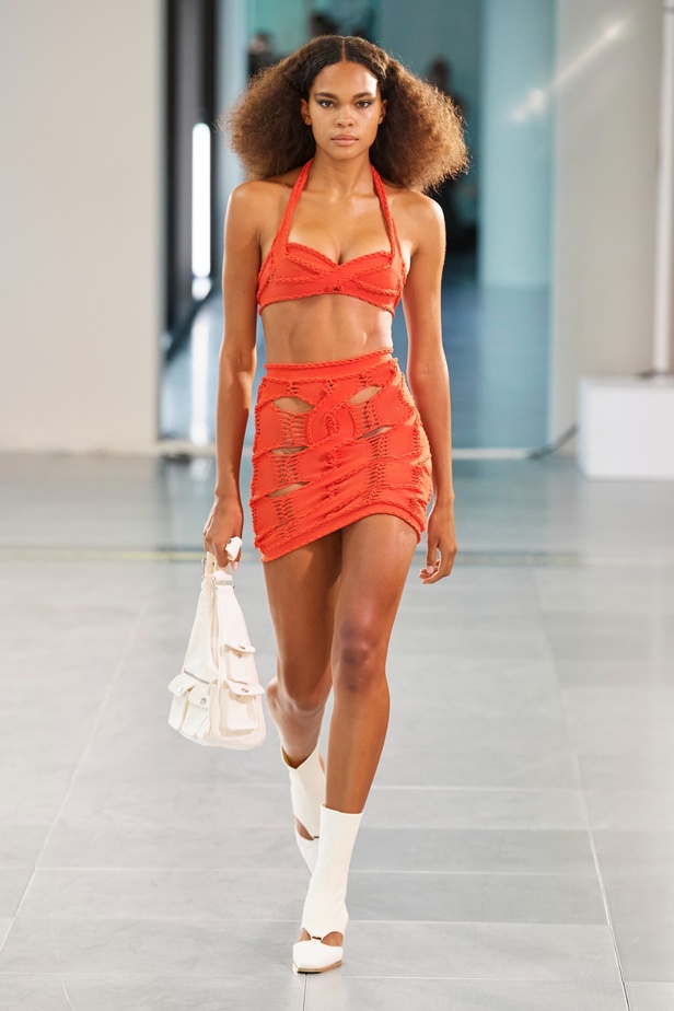 مجموعة Mark Fast لربيع وصيف 2024