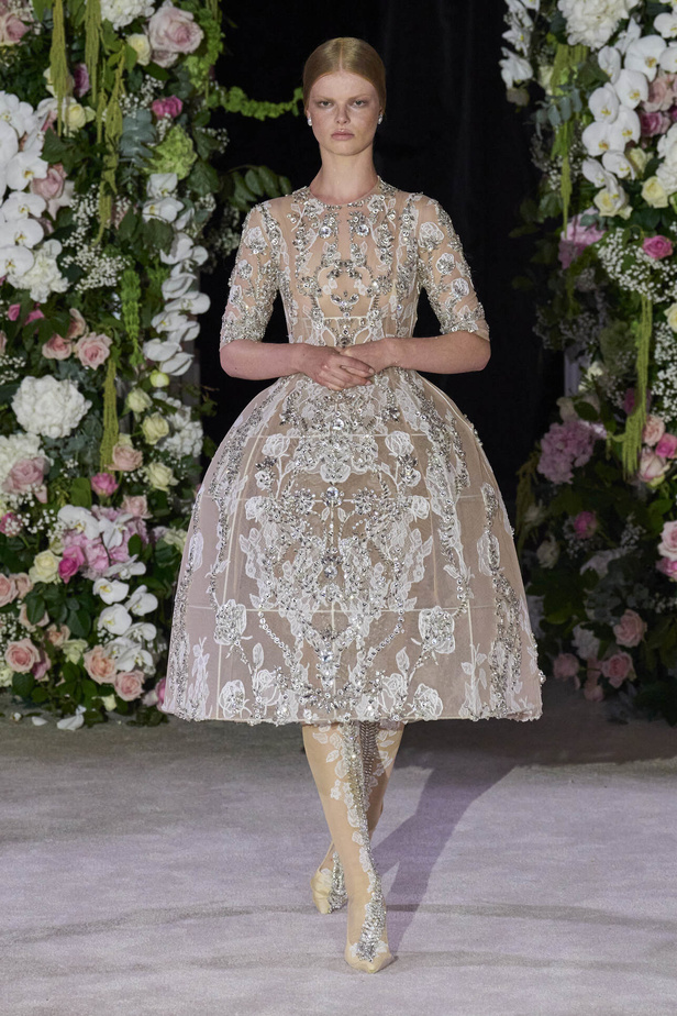 عرض Richard Quinn لربيع وصيف 2024