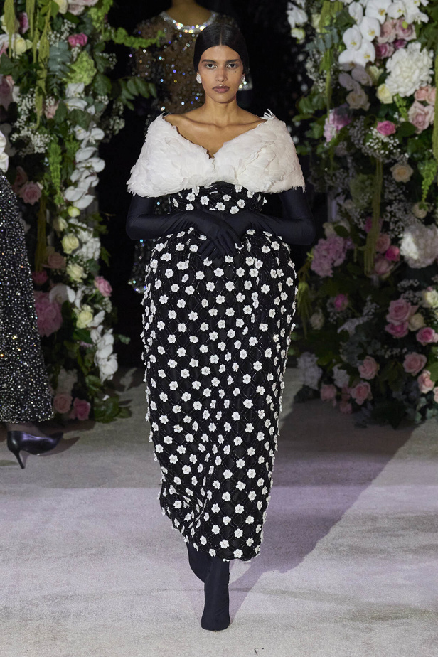 عرض Richard Quinn لربيع وصيف 2024