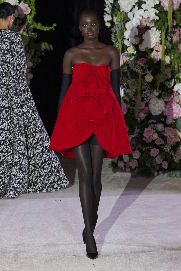 عرض Richard Quinn لربيع وصيف 2024