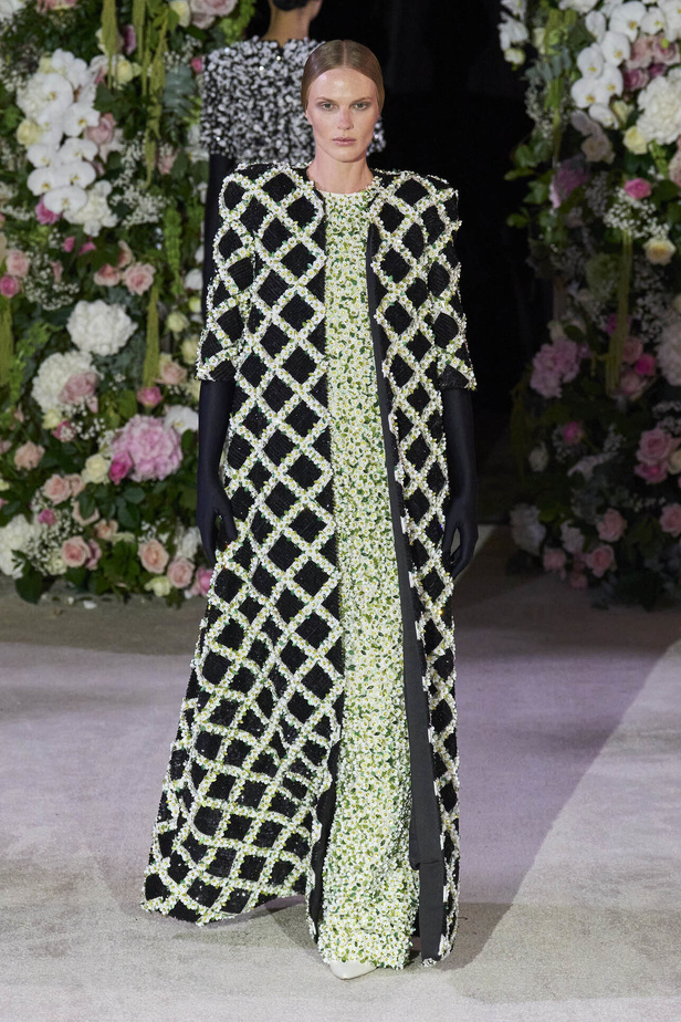 عرض Richard Quinn لربيع وصيف 2024