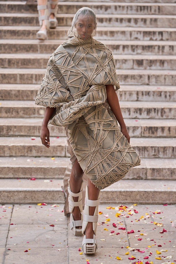 مجموعة Rick Owens لربيع وصيف 2024
