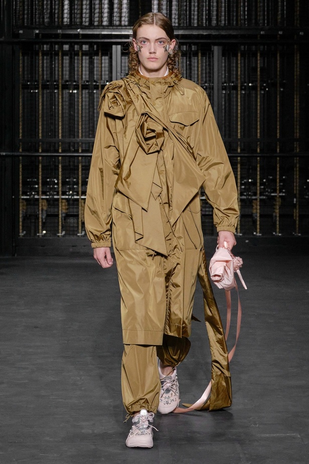 مجموعة Simone Rocha لربيع وصيف 2024