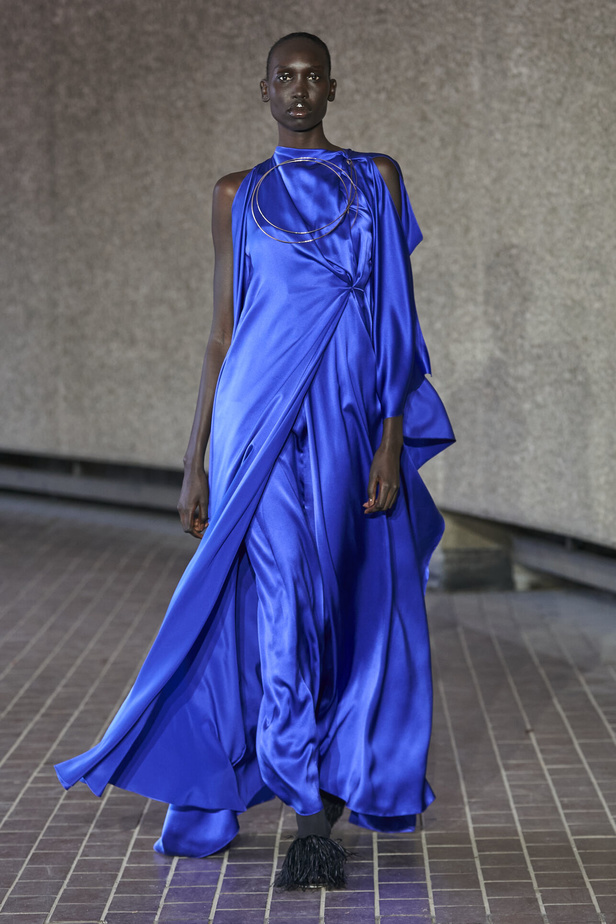 مجموعة Roksanda لربيع وصيف 2024 في لندن