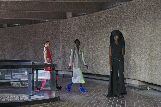 مجموعة Roksanda لربيع وصيف 2024 في لندن