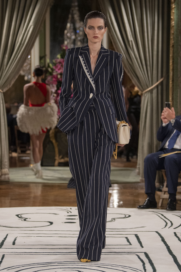 مجموعة Schiaparelli لربيع وصيف 2024