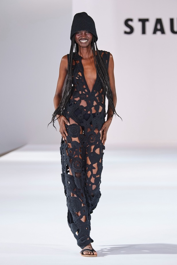 مجموعة Staud لربيع وصيف 2024