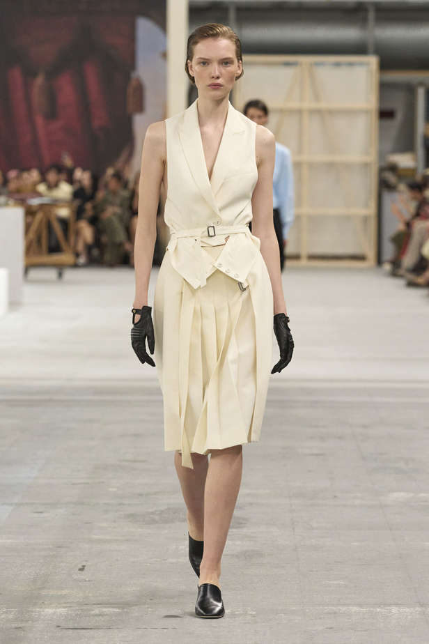 عرض أزياء Tod's لربيع وصيف 2023 في ميلانو