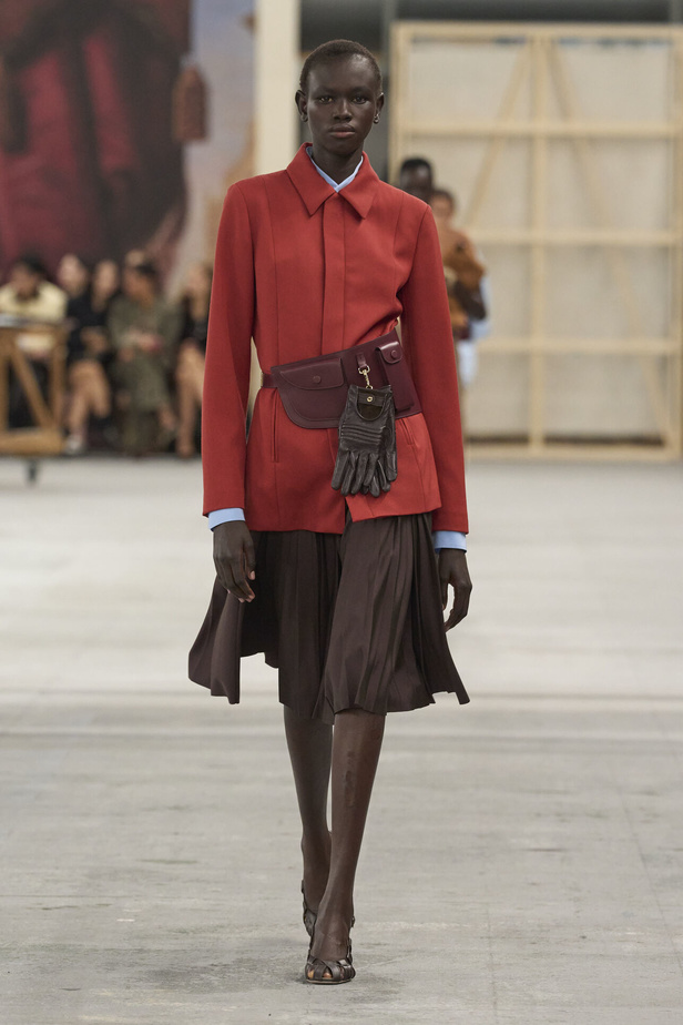 عرض أزياء Tod's لربيع وصيف 2023 في ميلانو