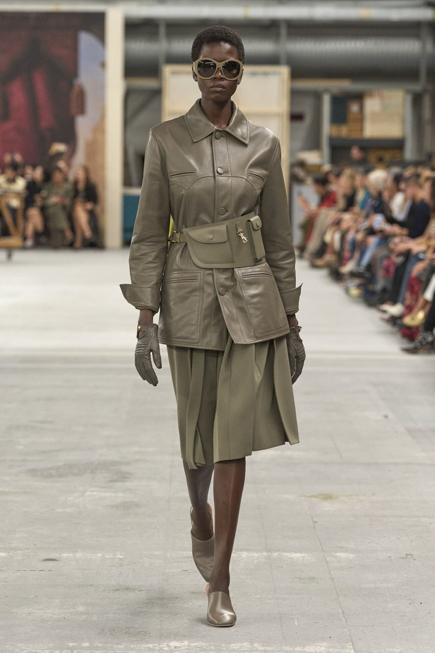 عرض أزياء Tod's لربيع وصيف 2023 في ميلانو