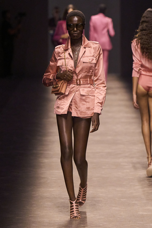 نقلة نوعية جديدة لـ TOM FORD مع إبقاء هوية الدار الأساسية