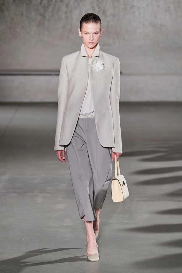 مجموعة Tory Burch لربيع وصيف 2024