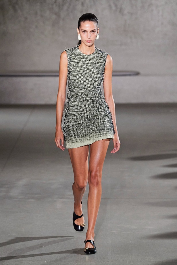 مجموعة Tory Burch لربيع وصيف 2024