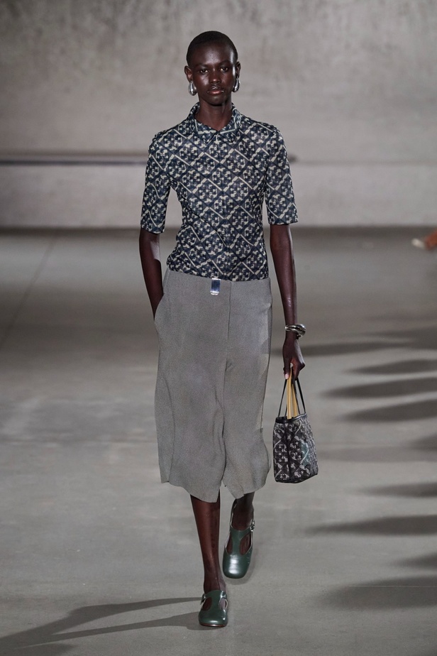 مجموعة Tory Burch لربيع وصيف 2024