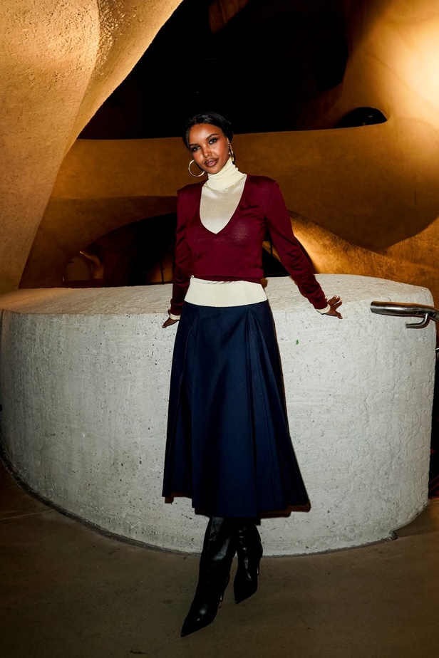 مجموعة Tory Burch لصيف 2024... نظرة فريدة لتحرير المرأة من خلال الأزياء