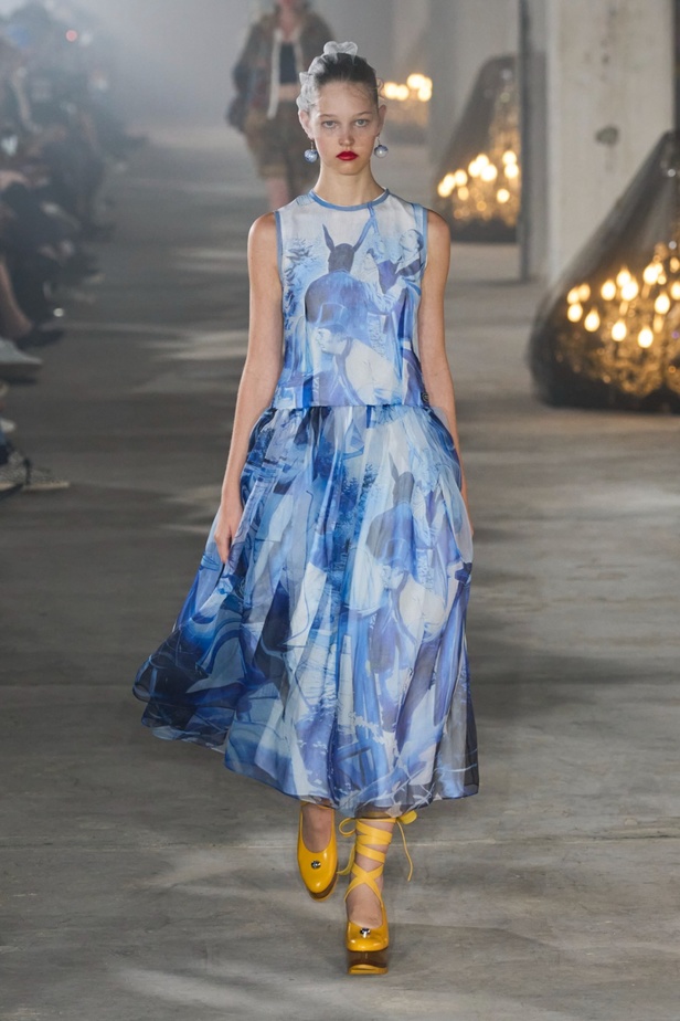 فنية ومفاهيمية وحَية... مجموعة Undercover لربيع 2024