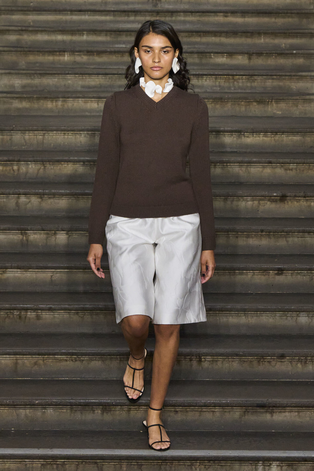 مجموعة Emilia Wickstead لموسم ربيع وصيف 2024