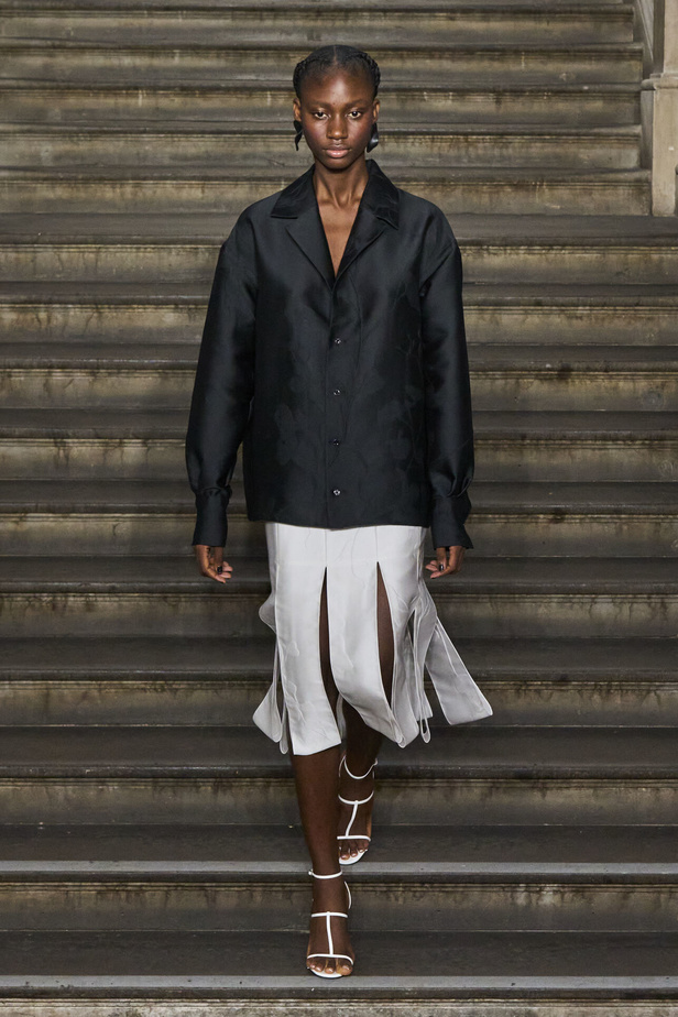 مجموعة Emilia Wickstead لموسم ربيع وصيف 2024