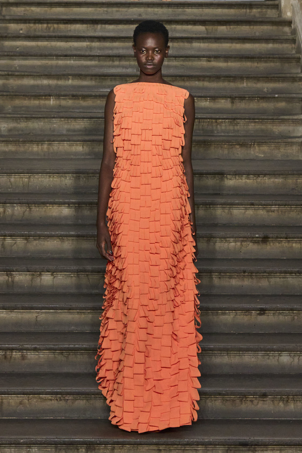 مجموعة Emilia Wickstead لموسم ربيع وصيف 2024