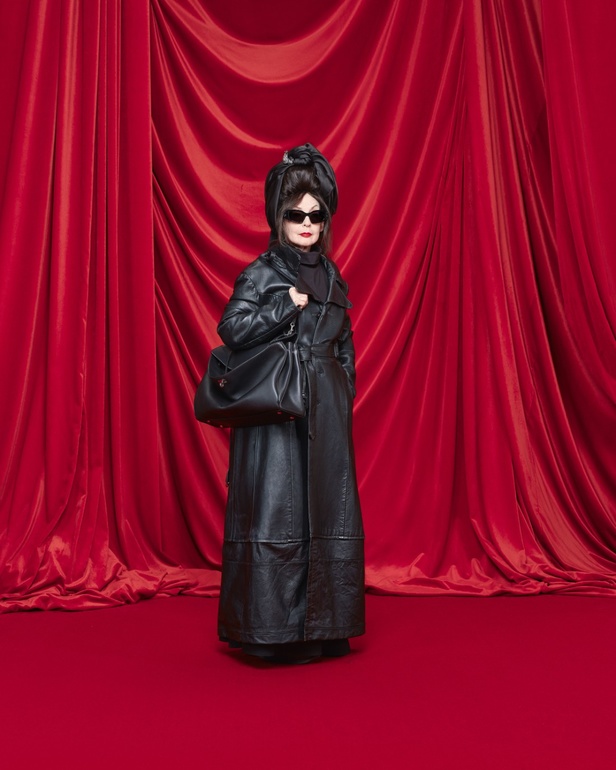 مجموعة Balenciaga لربيع وصيف 2024