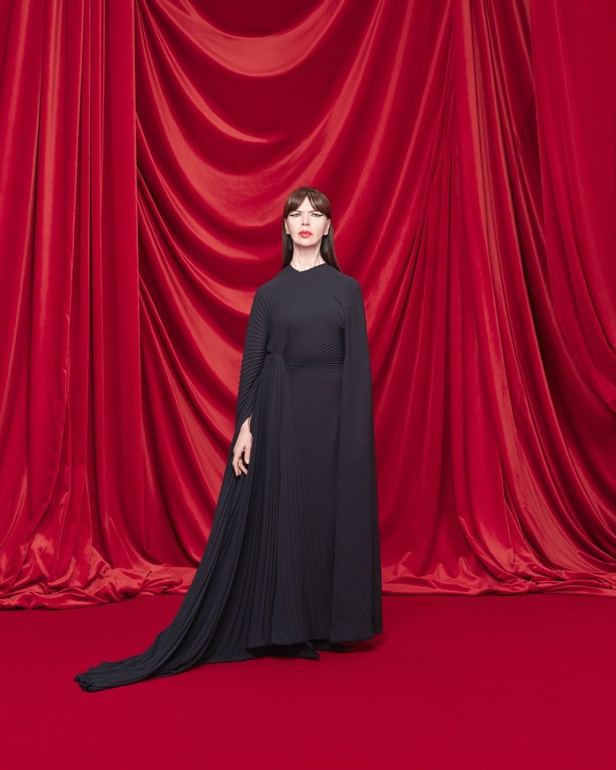 مجموعة Balenciaga لربيع وصيف 2024