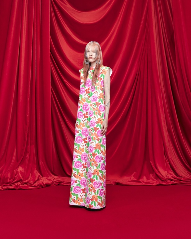 مجموعة Balenciaga لربيع وصيف 2024