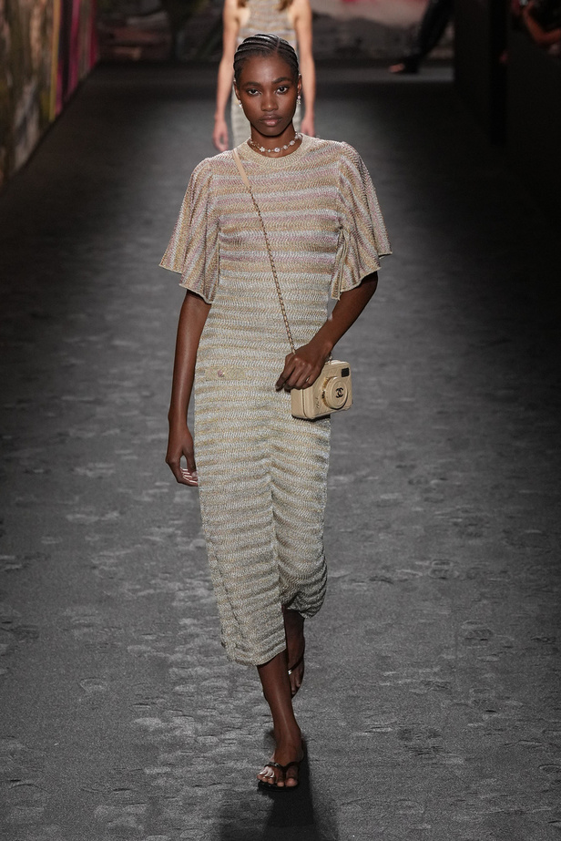 مجموعة CHANEL لربيع وصيف 2024 في باريس