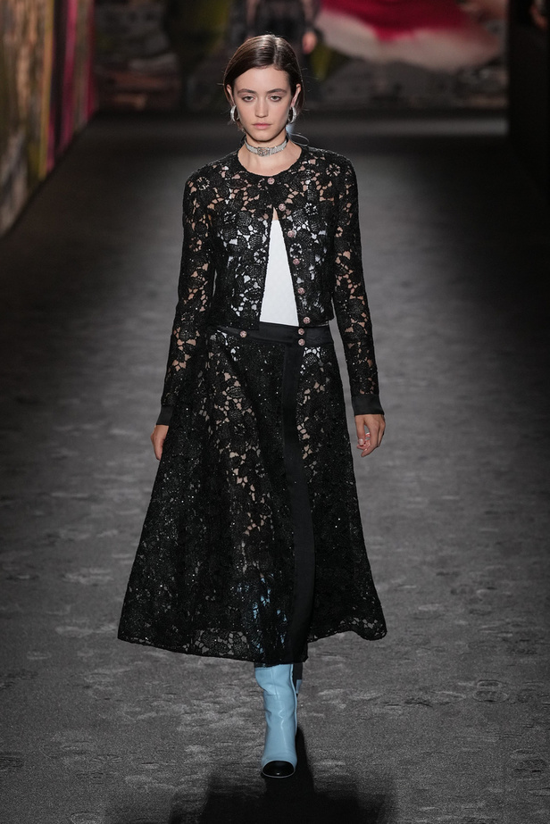 مجموعة CHANEL لربيع وصيف 2024 في باريس