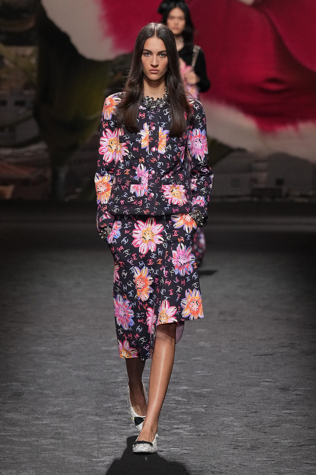 مجموعة CHANEL لربيع وصيف 2024 في باريس