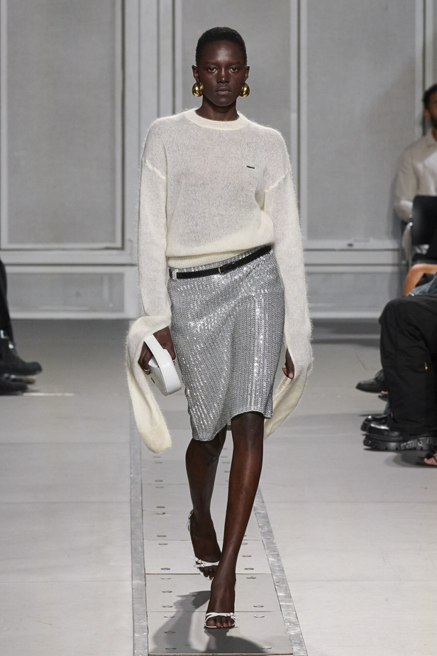 عرض أزياء Coperni لربيع وصيف 2024