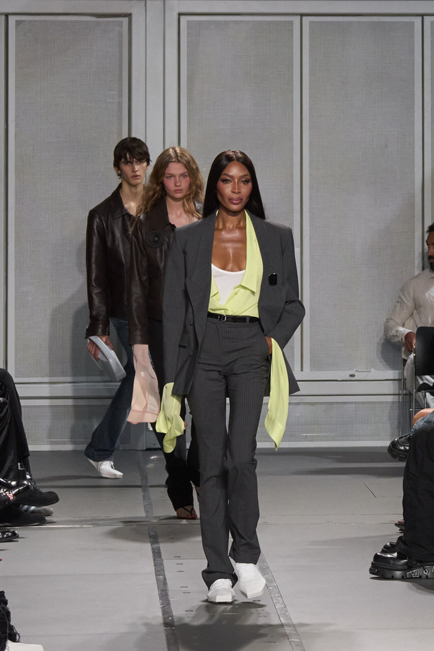 عرض أزياء Coperni لربيع وصيف 2024