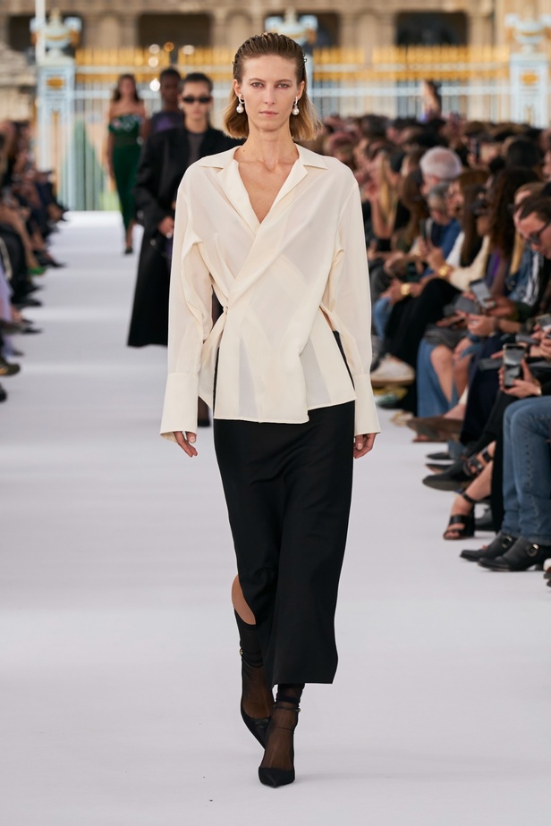 مجموعة Givenchy لربيع وصيف 2024