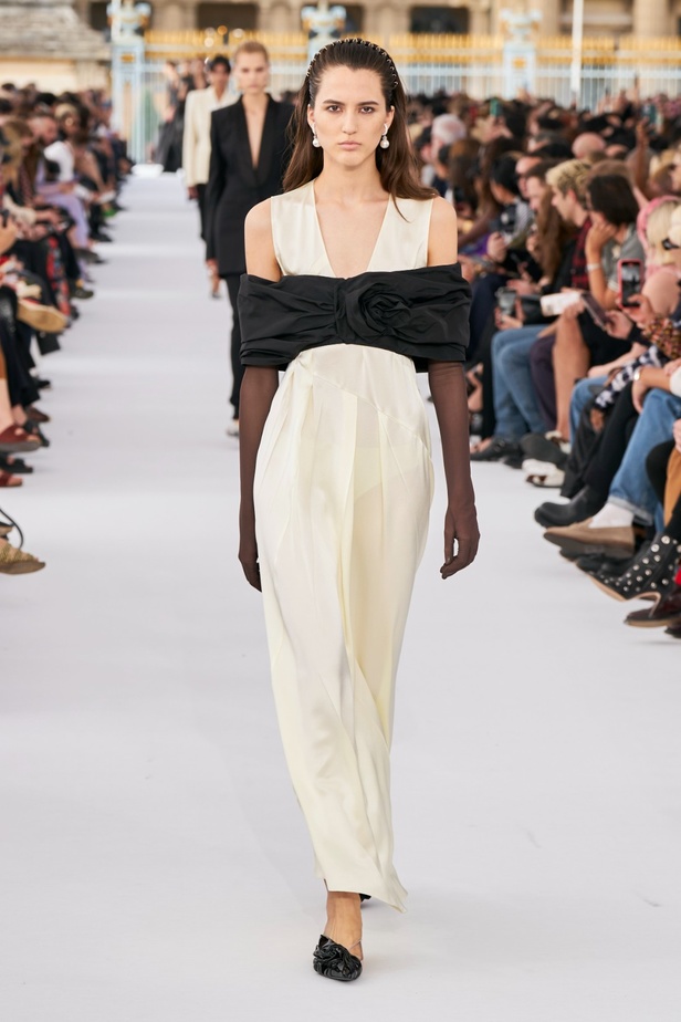 مجموعة Givenchy لربيع وصيف 2024