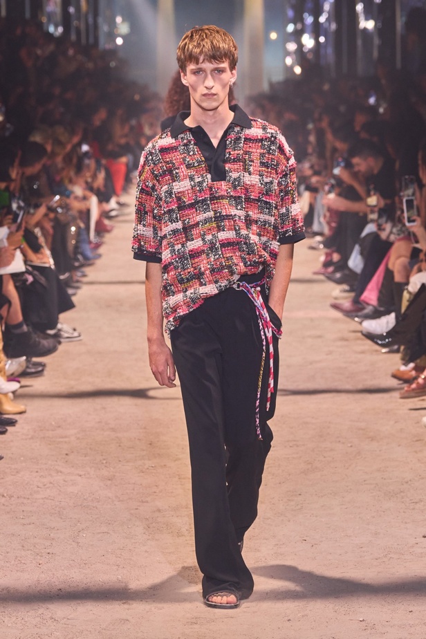 تصاميم Isabel Marant لربيع وصيف 2024 تجمع بين الخفة والأنوثة